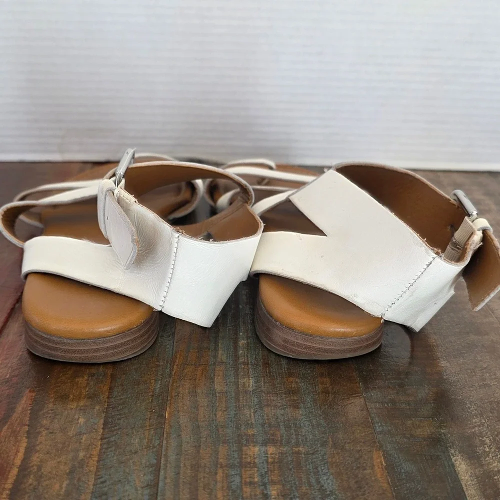 Franco Sarto Galya White Leather Gladiator‎ Sandals Womens Size 9M Strappy Flat